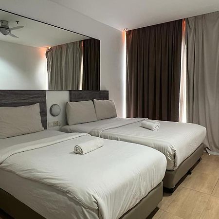 Tropical Hotel Kota Damansara 八打灵再也 外观 照片