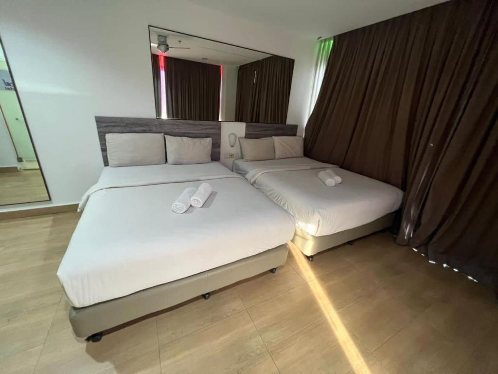 Tropical Hotel Kota Damansara 八打灵再也 外观 照片